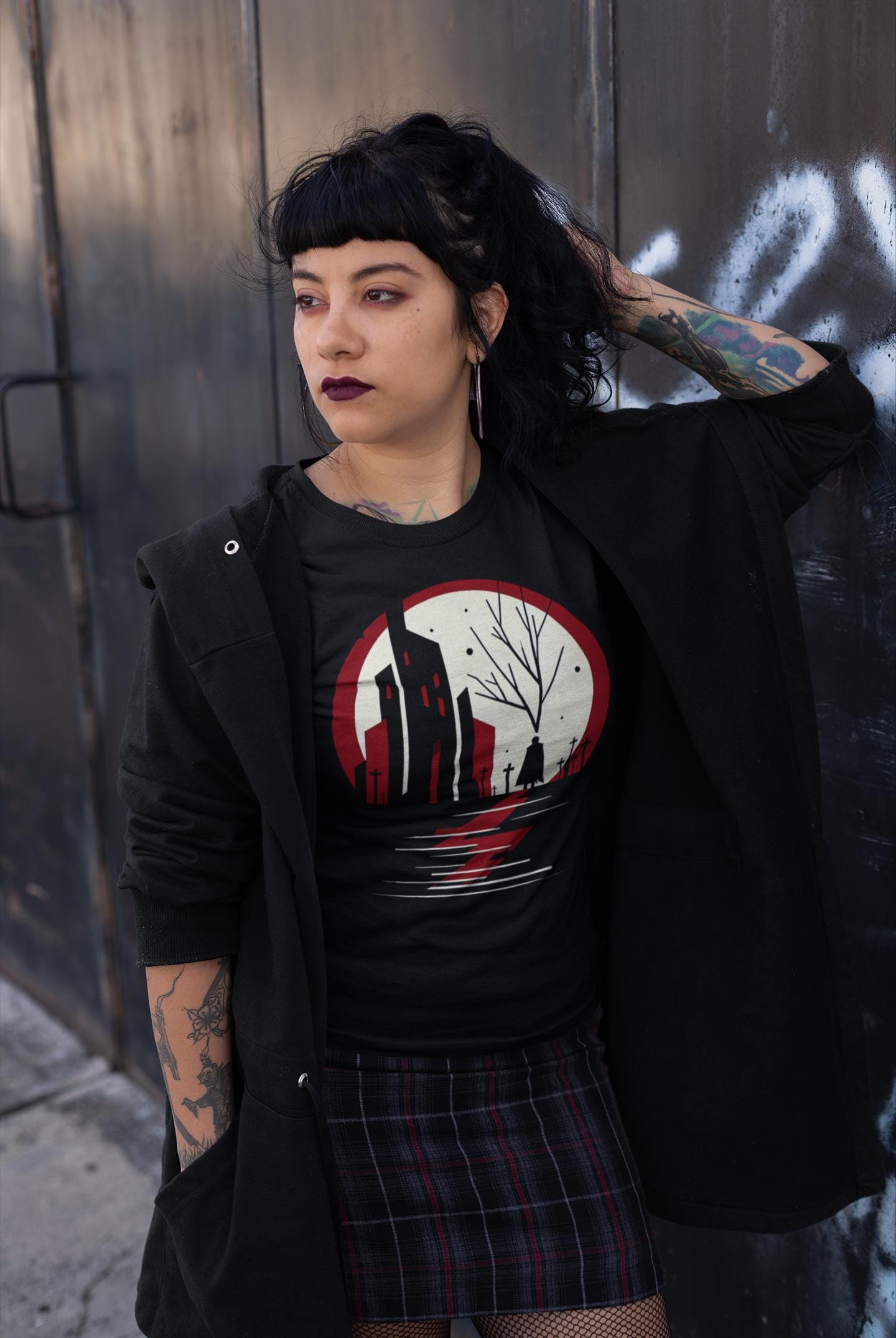 Scenic Nature Shirt: Minimalist Single Life Design