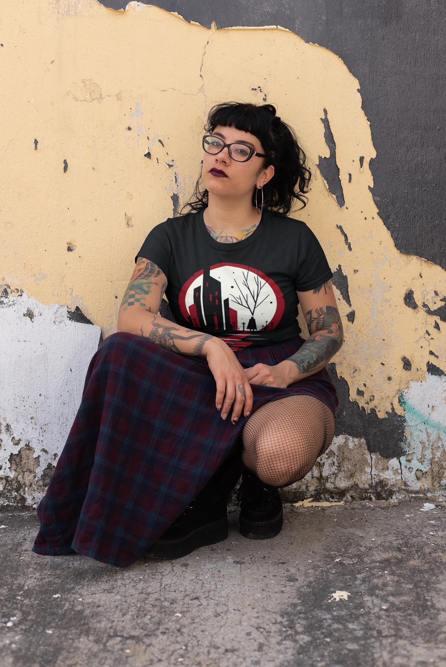 Scenic Nature Shirt: Minimalist Single Life Design
